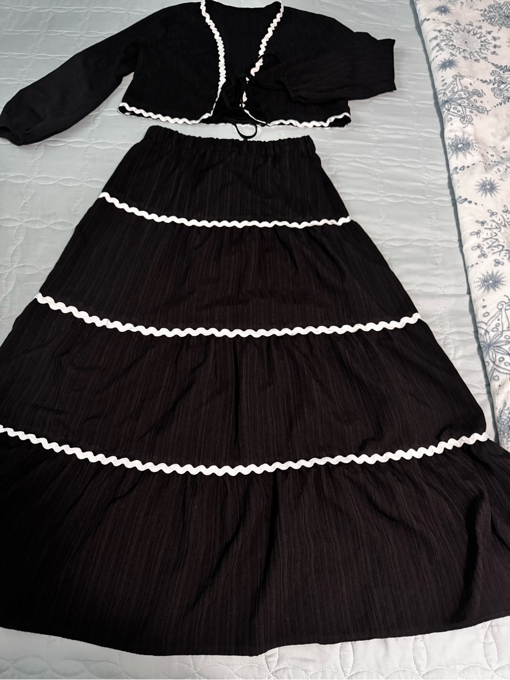 SHEIN Black Maxi Skirt with White Trim Sz M
